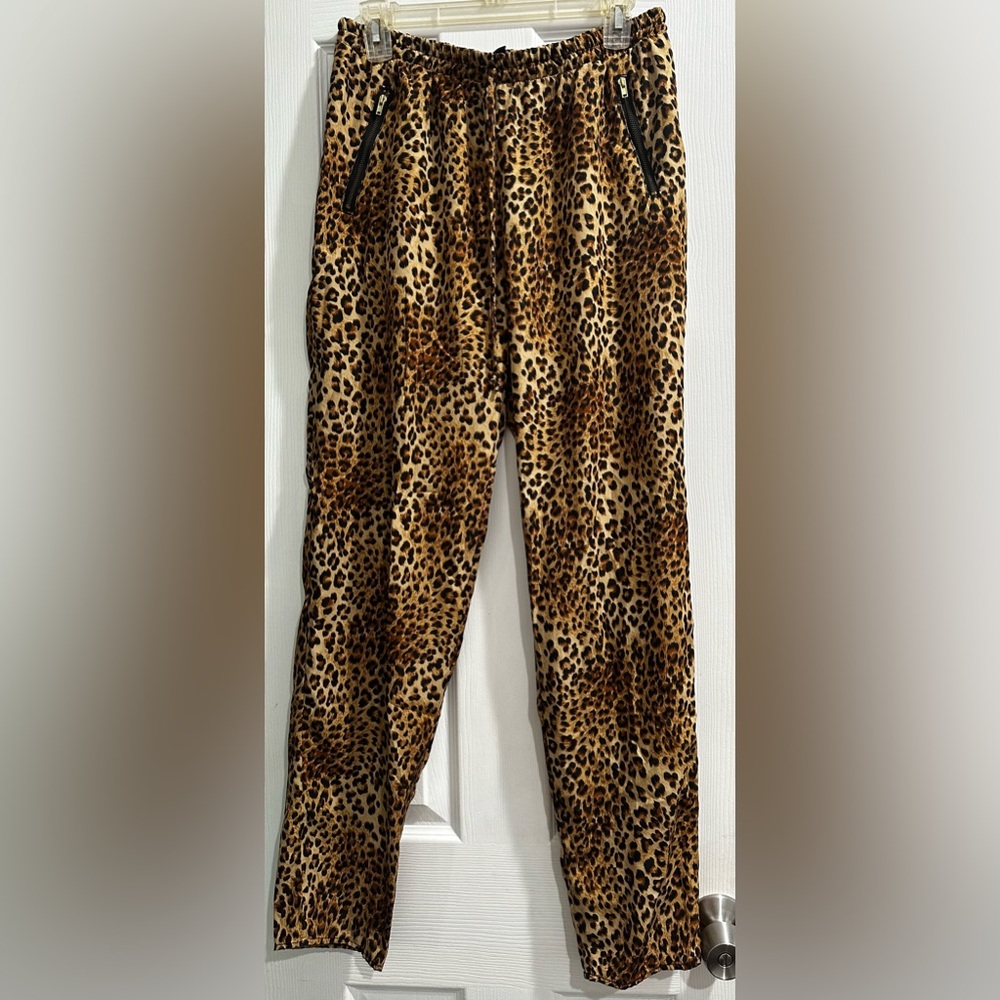 Leopard Print Women’s Jogger Pants - Brown Animal Print